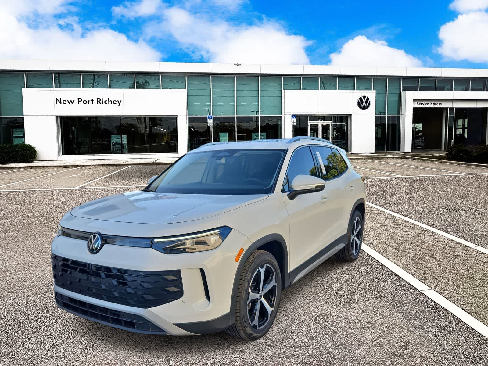 Thumbnail: 2026 Volkswagen Tiguan - 4