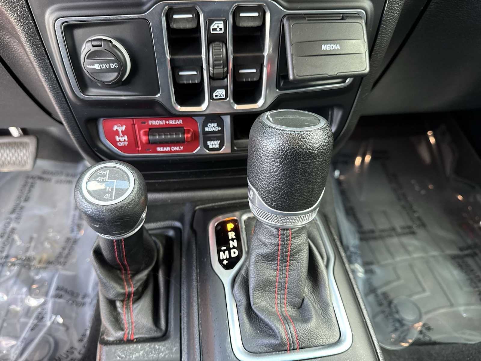 Thumbnail: 2020 Jeep Gladiator - 30