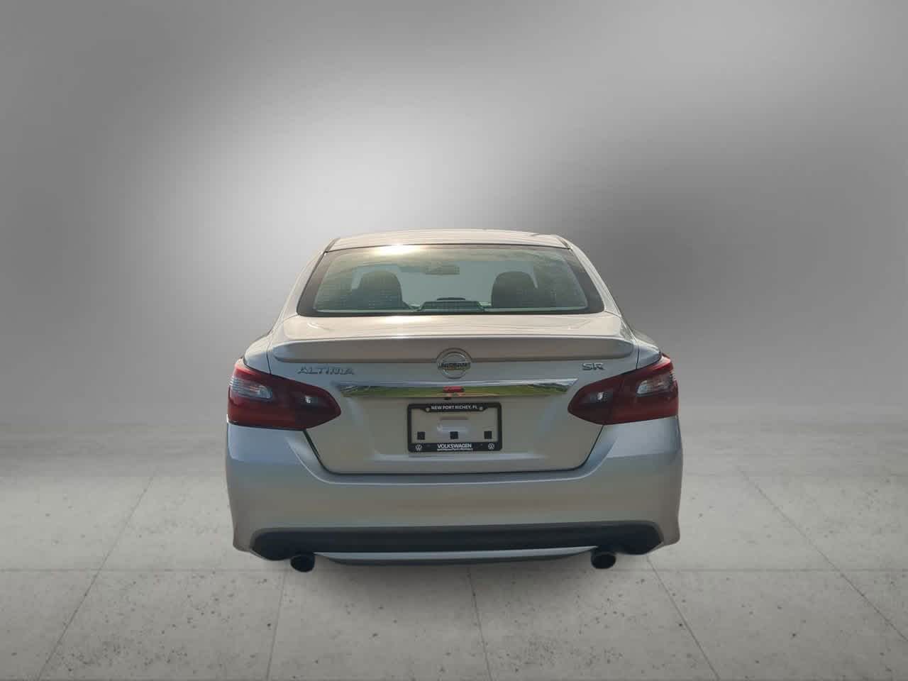 Thumbnail: 2017 Nissan Altima - 7