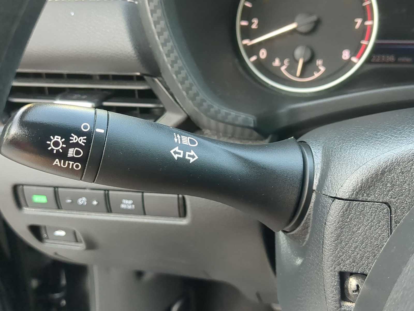 Thumbnail: 2025 Nissan Sentra - 32