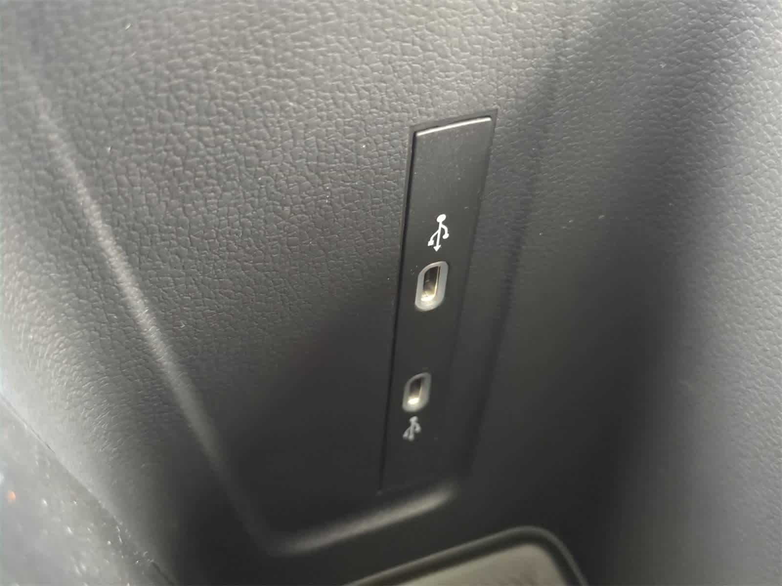 Thumbnail: 2025 Volkswagen Tiguan - 33