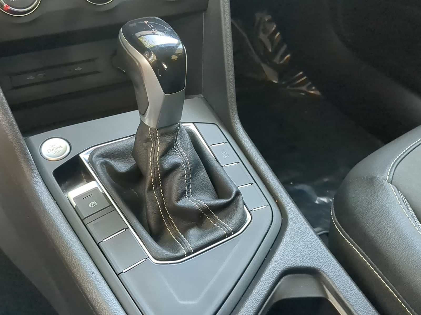 2022 Volkswagen Taos SE 29