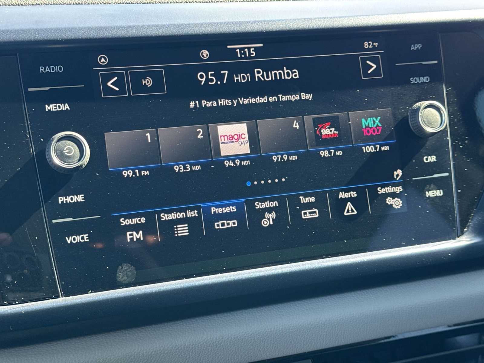 Thumbnail: 2023 Volkswagen Taos - 24