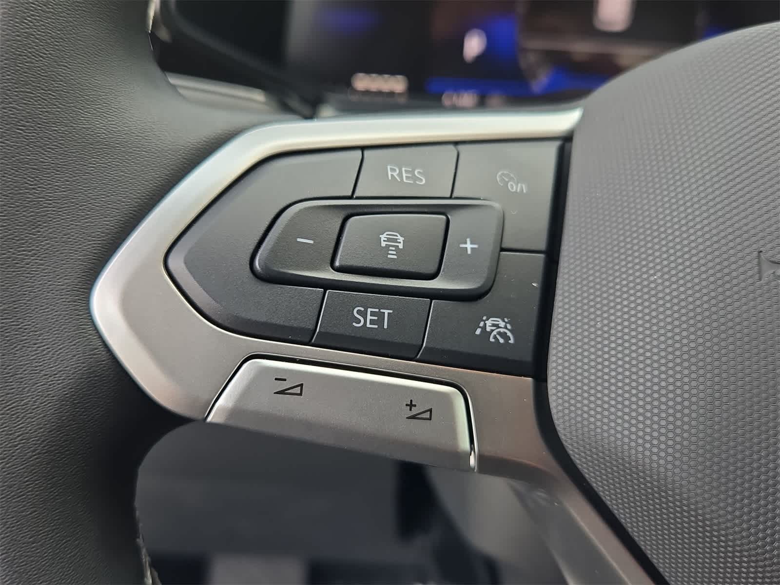 Thumbnail: 2025 Volkswagen Taos - 22