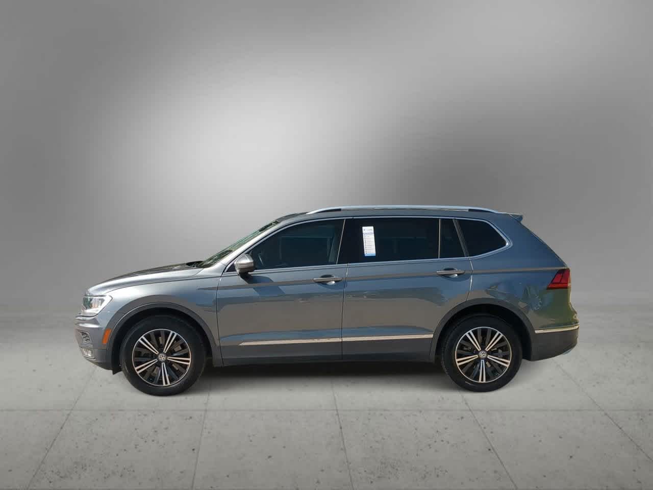 Thumbnail: 2018 Volkswagen Tiguan - 5