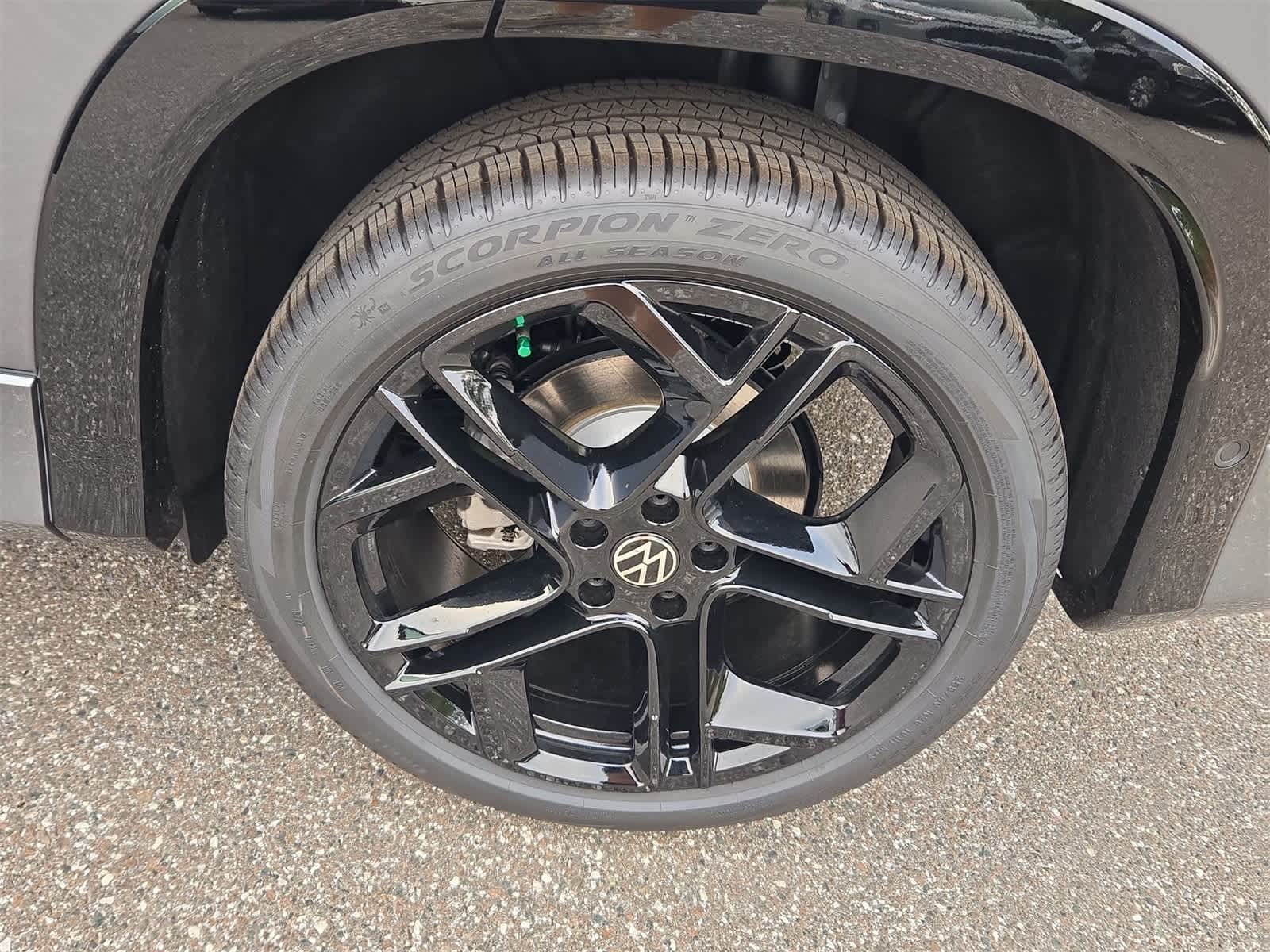 Thumbnail: 2025 Volkswagen Tiguan - 14