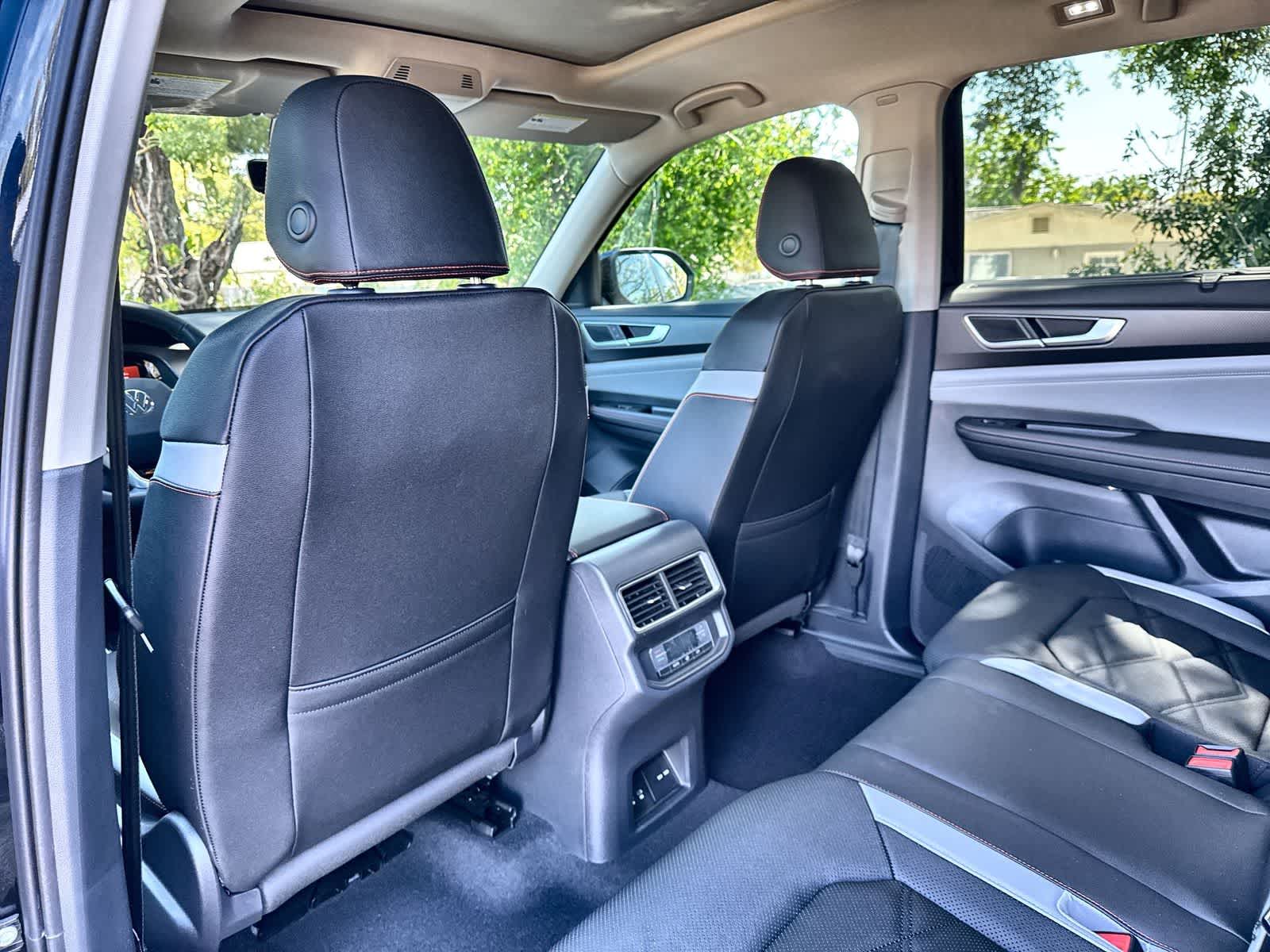 Thumbnail: 2026 Volkswagen Atlas - 17