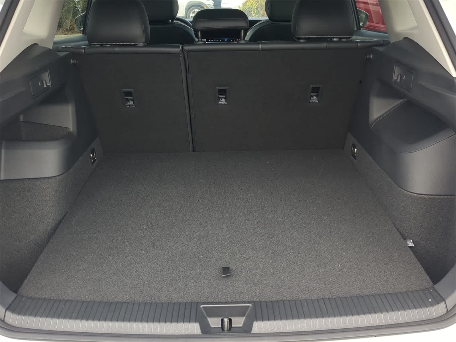 Thumbnail: 2025 Volkswagen Tiguan - 36