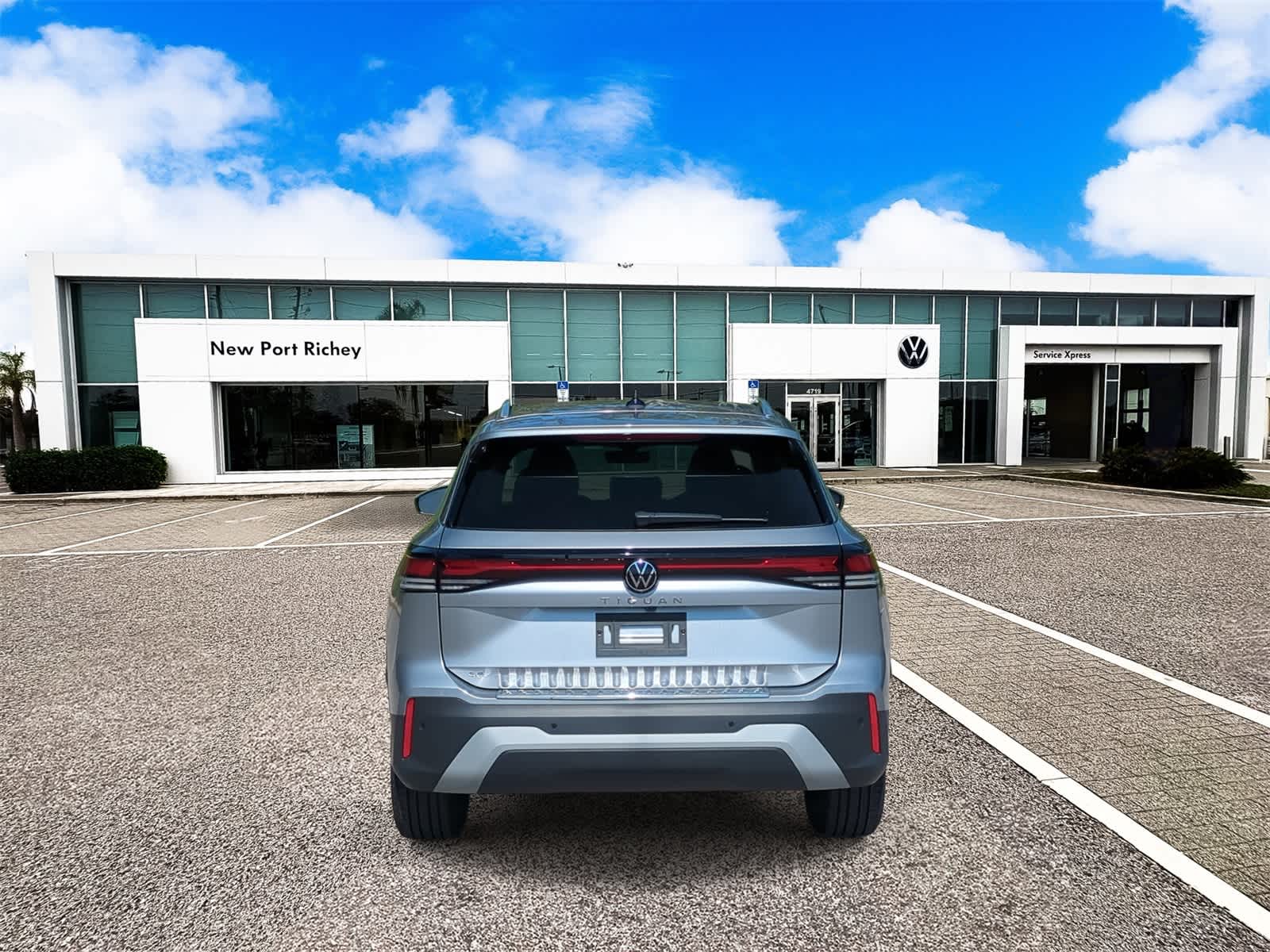 Thumbnail: 2025 Volkswagen Tiguan - 7