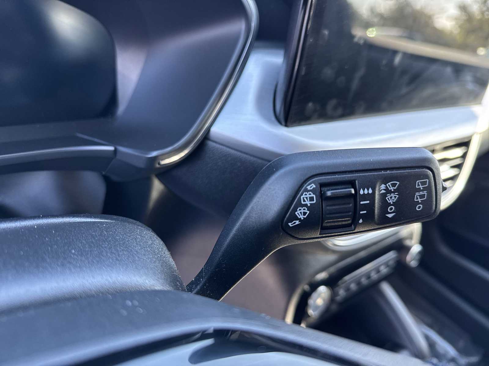 Thumbnail: 2023 Ford Escape - 25