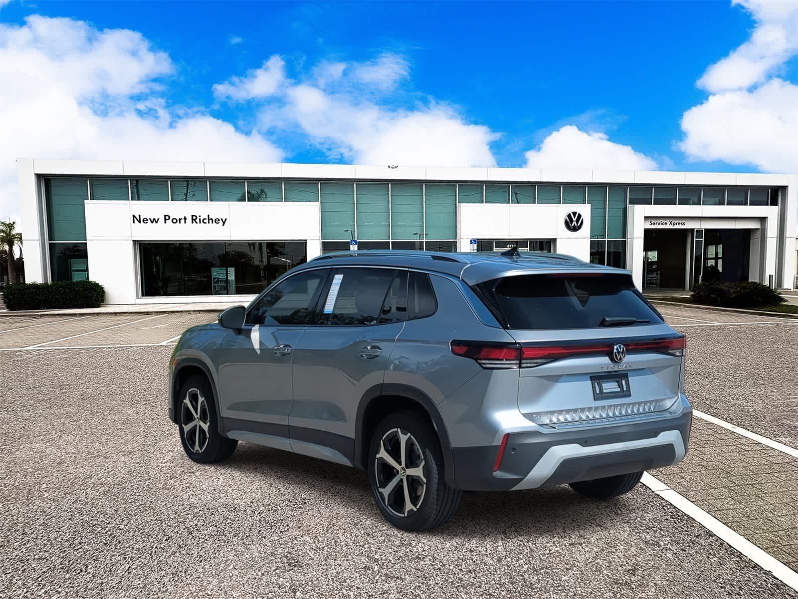 Thumbnail: 2025 Volkswagen Tiguan - 6