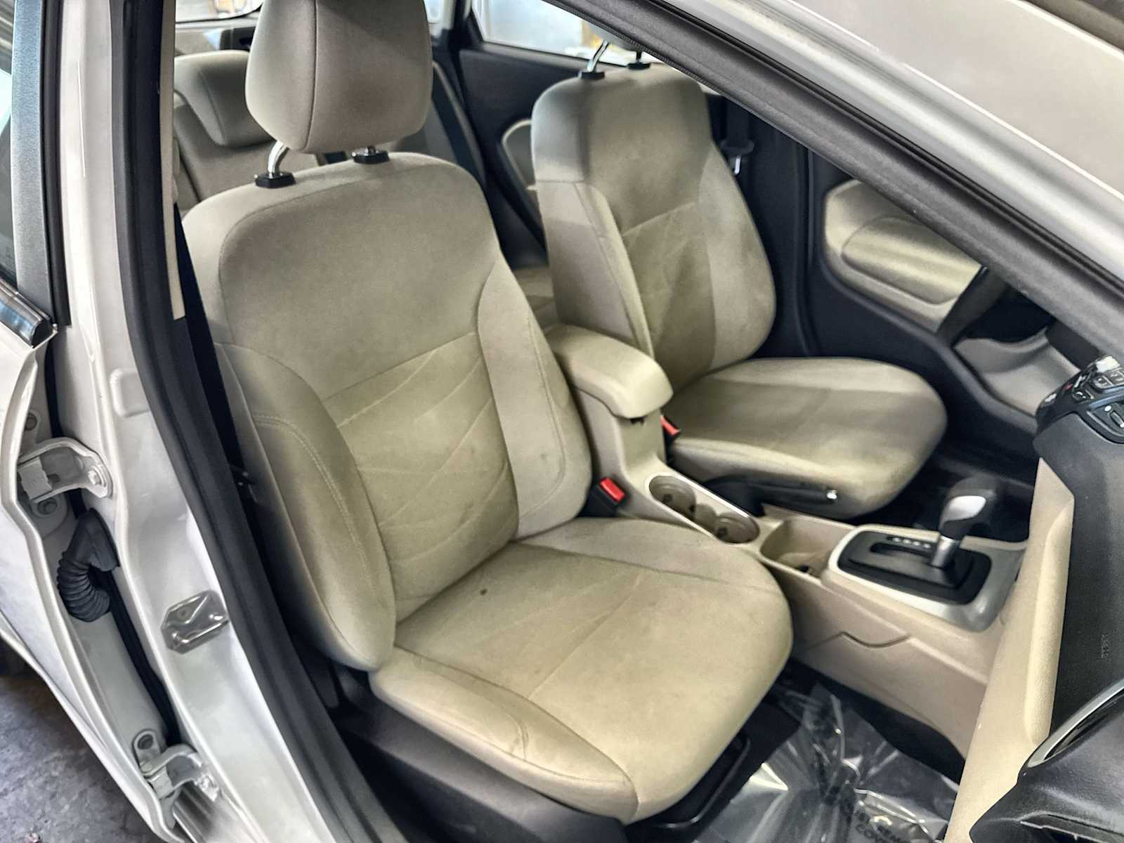 Thumbnail: 2016 Ford Fiesta - 18