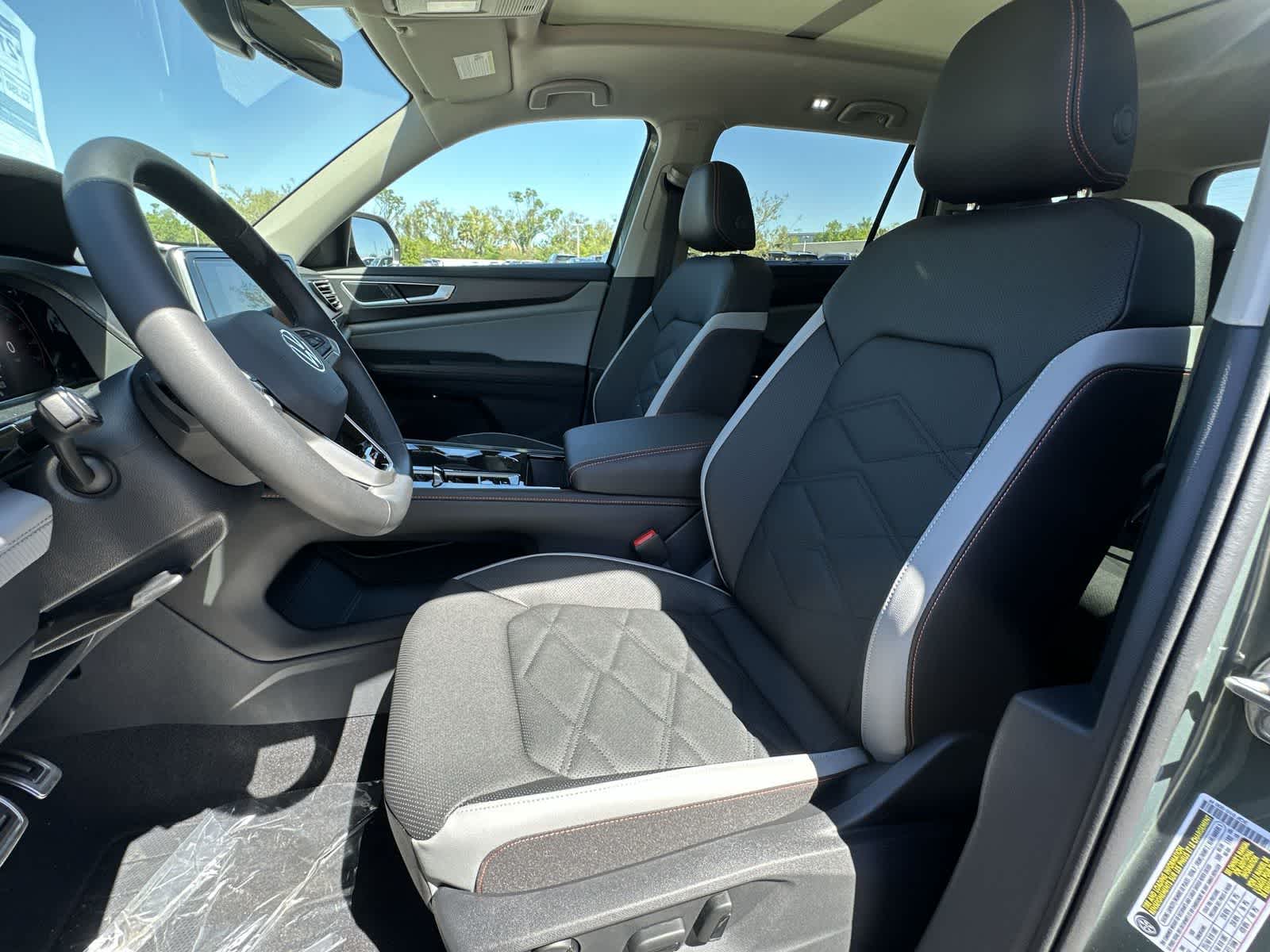 Thumbnail: 2026 Volkswagen Atlas - 15