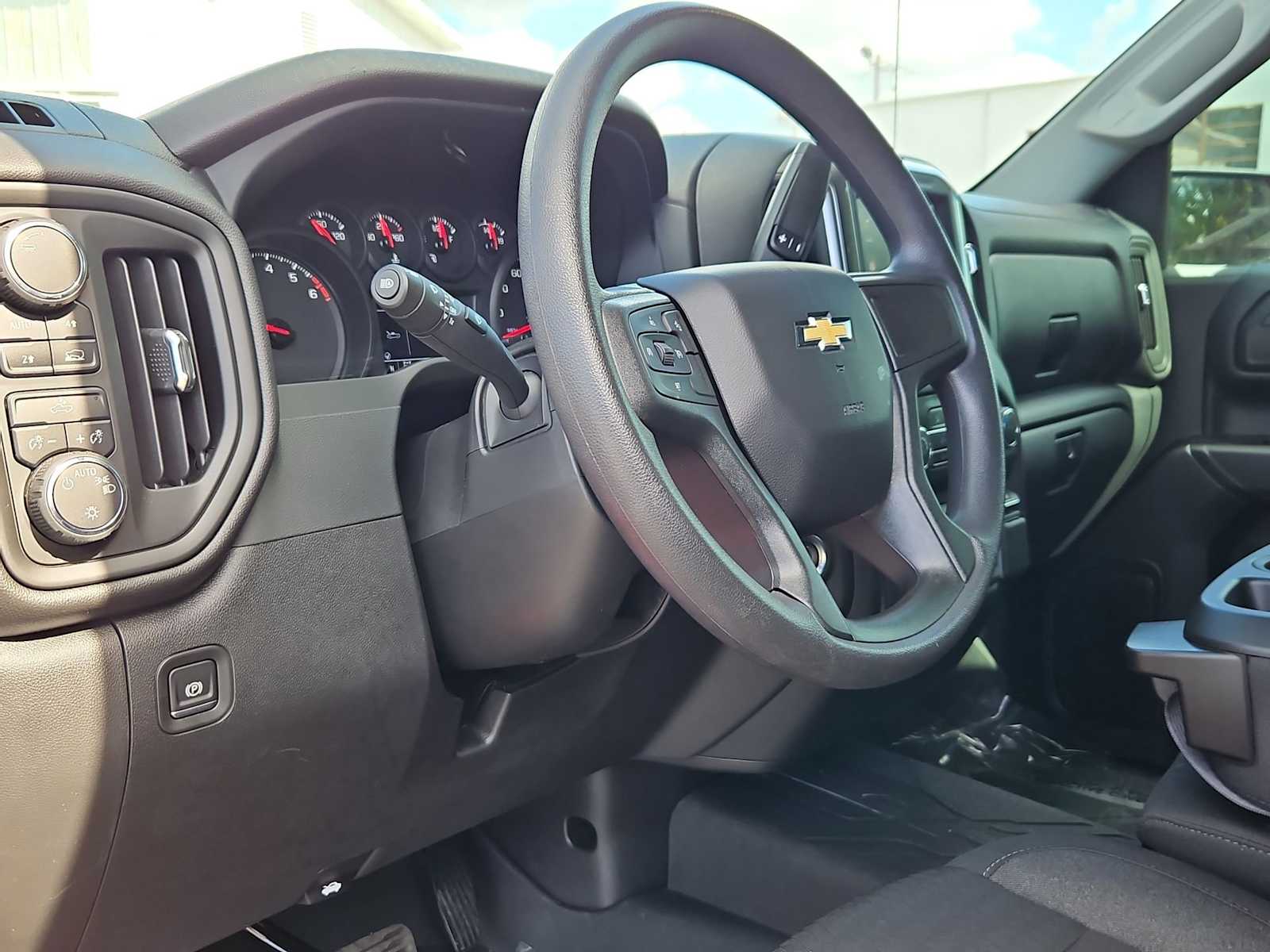 Thumbnail: 2024 Chevrolet Silverado 1500 - 10