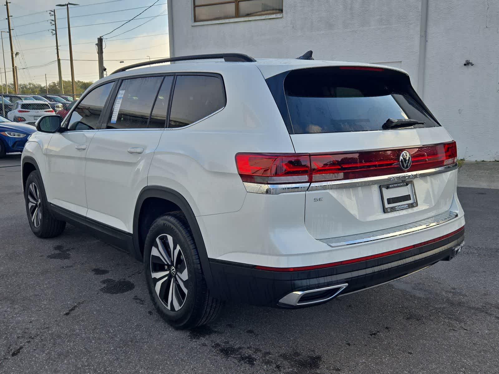 Thumbnail: 2026 Volkswagen Atlas - 12