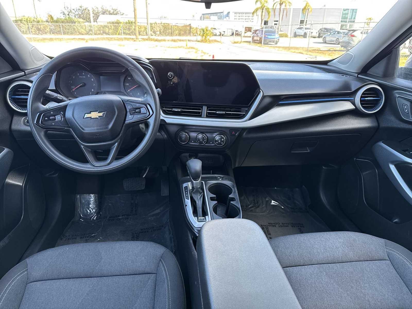 Thumbnail: 2024 Chevrolet Trax - 14