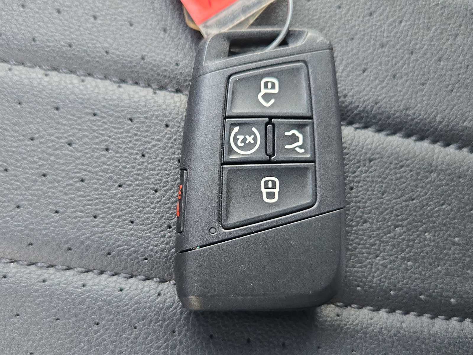 Thumbnail: 2023 Volkswagen Tiguan - 39