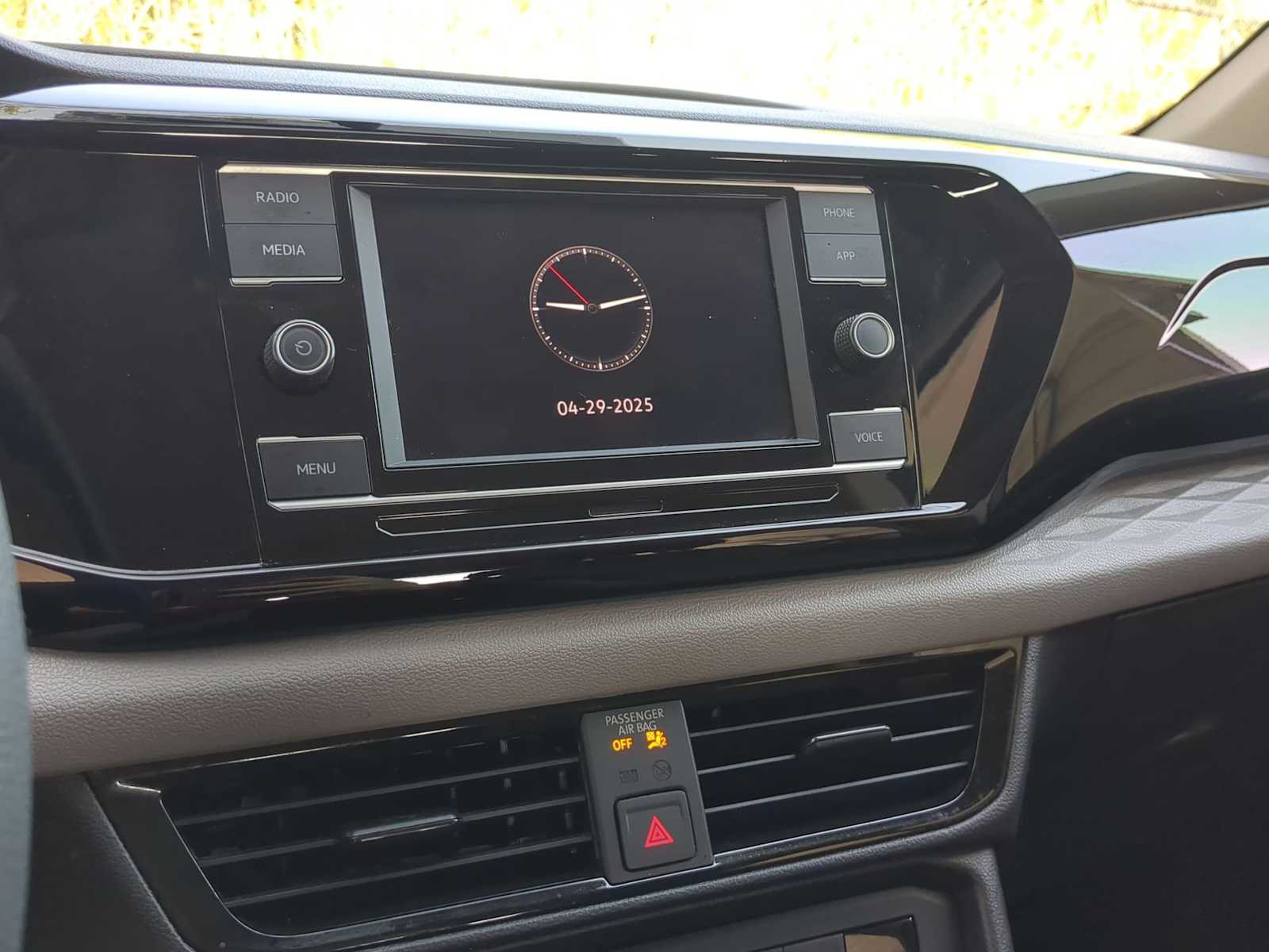 2022 Volkswagen Taos S 25
