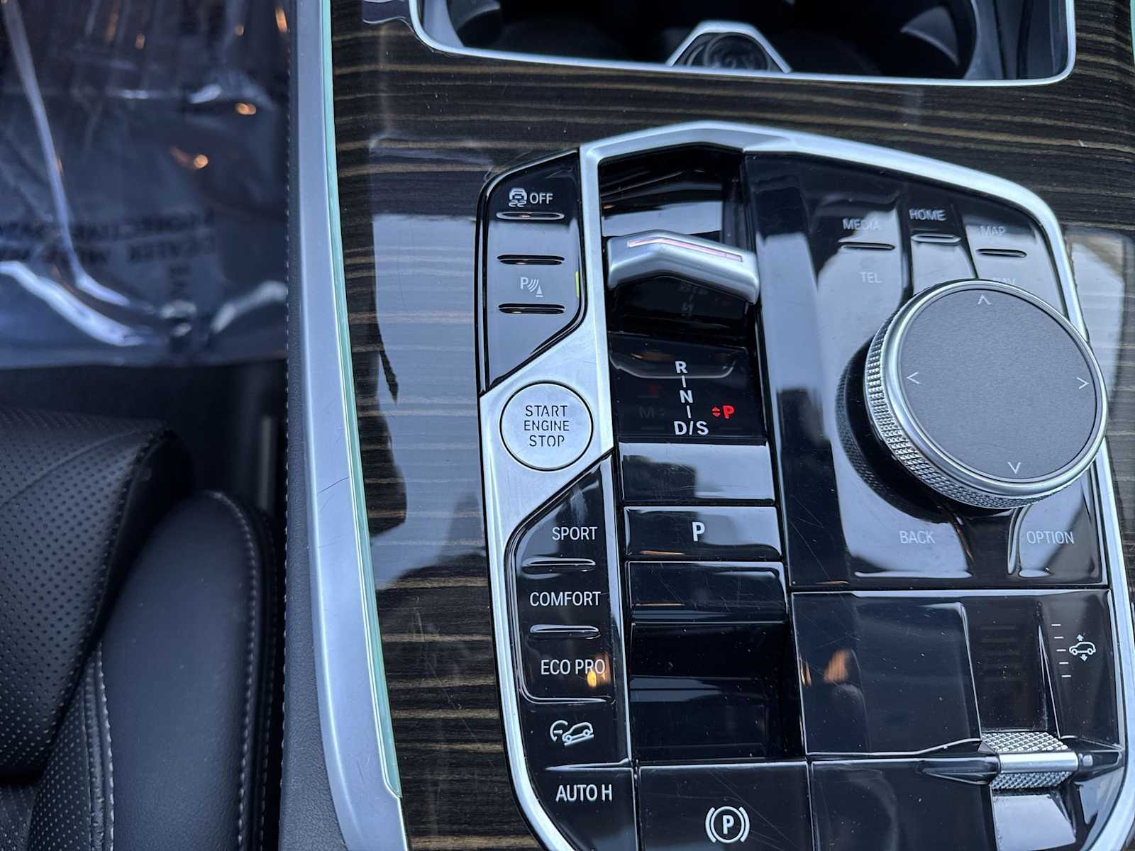 Thumbnail: 2024 BMW X7 - 33