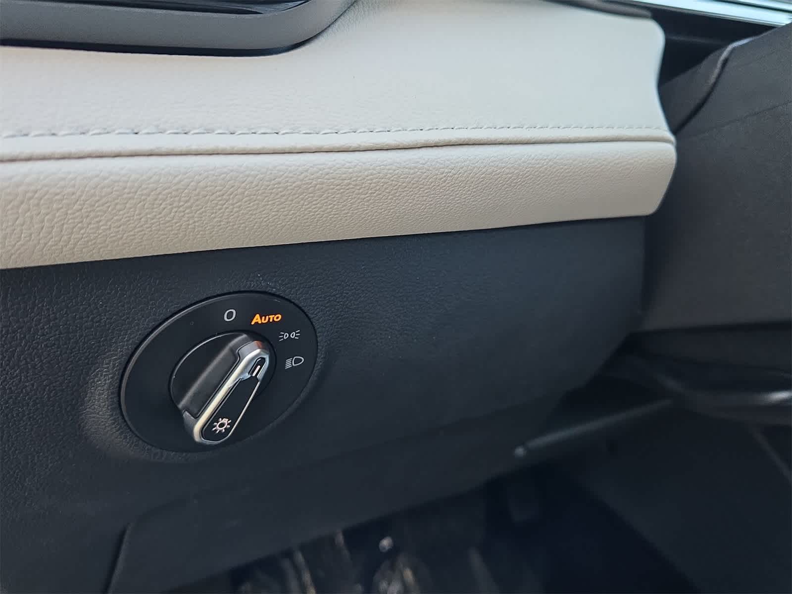 Thumbnail: 2025 Volkswagen Taos - 37