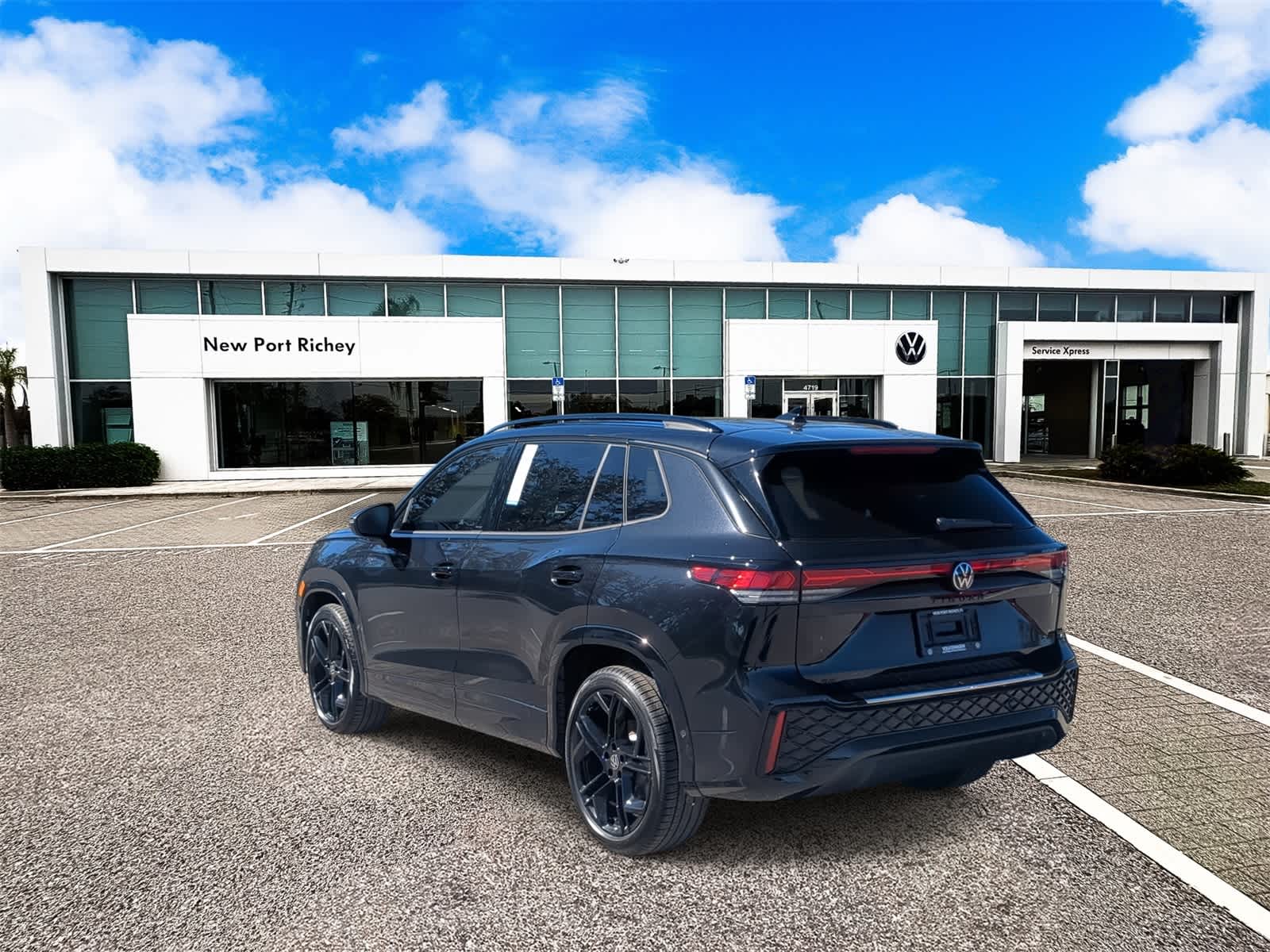 Thumbnail: 2026 Volkswagen Tiguan - 6