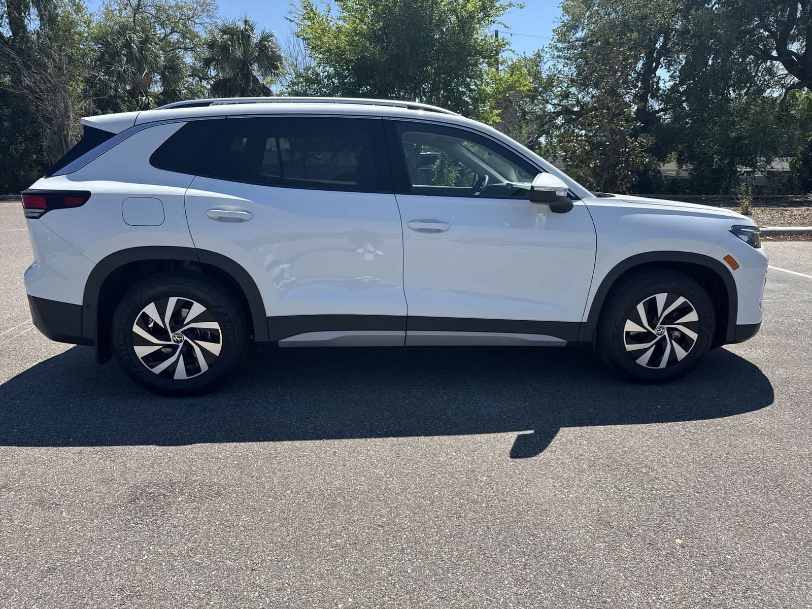 Thumbnail: 2026 Volkswagen Tiguan - 7