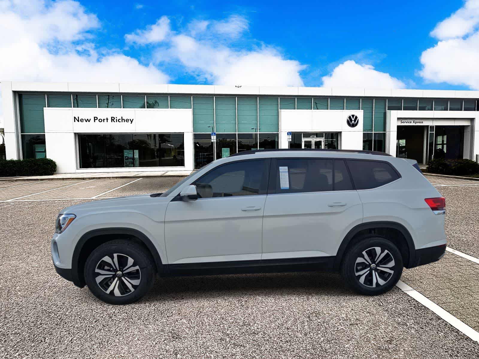 Thumbnail: 2026 Volkswagen Atlas - 5