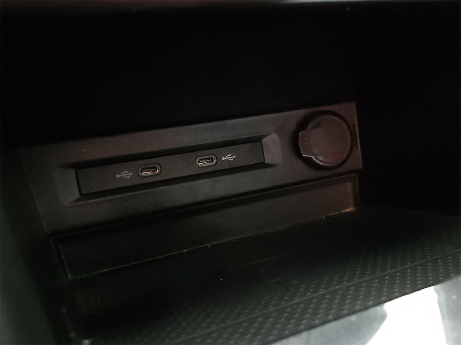 Thumbnail: 2021 Volkswagen Tiguan - 46