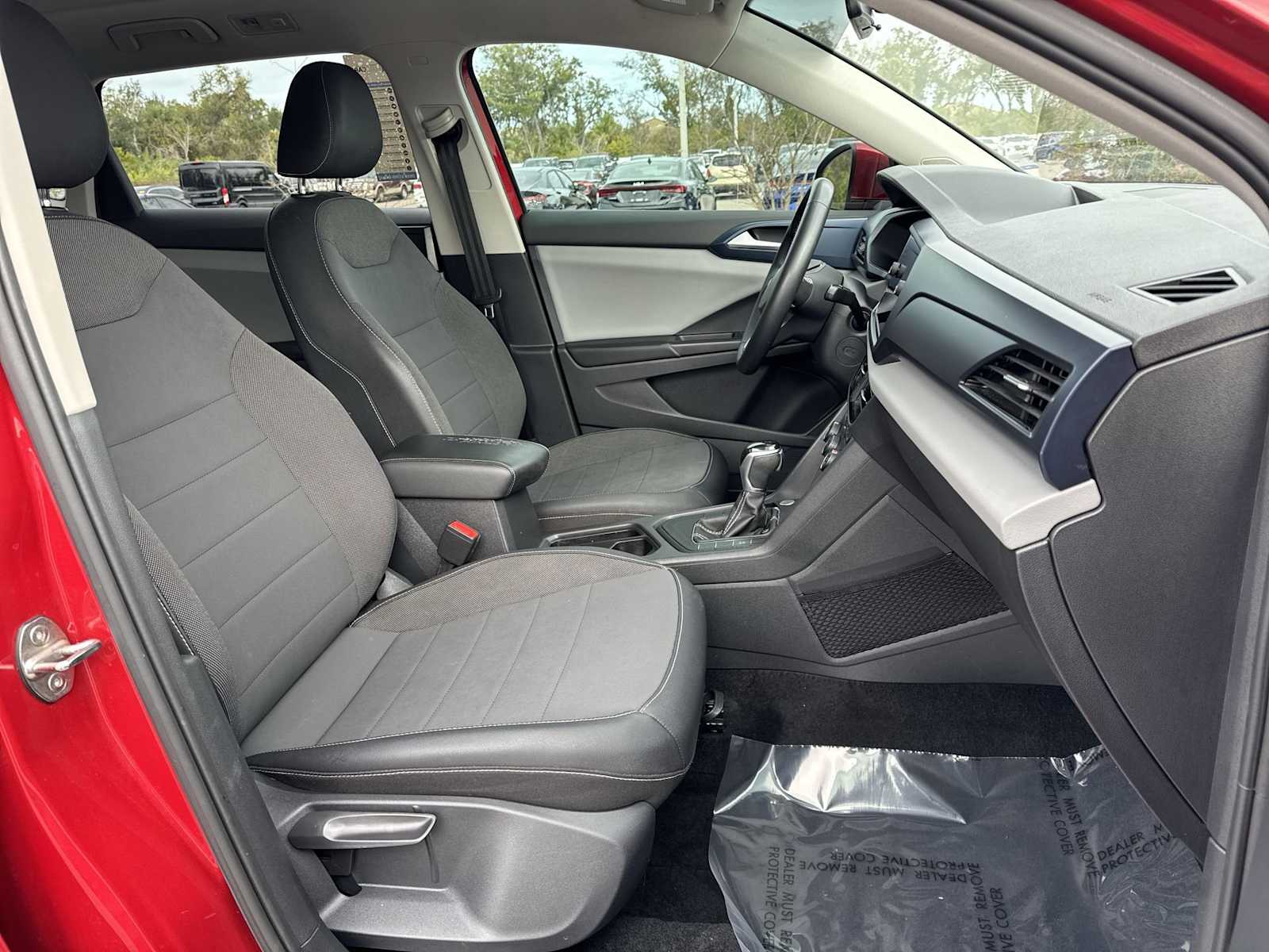 Thumbnail: 2022 Volkswagen Taos - 28