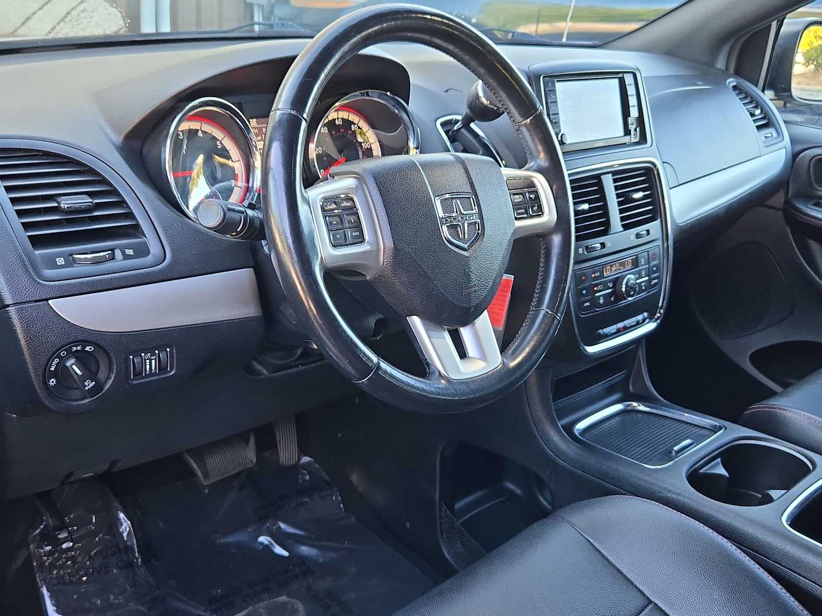 Thumbnail: 2019 Dodge Grand Caravan - 10