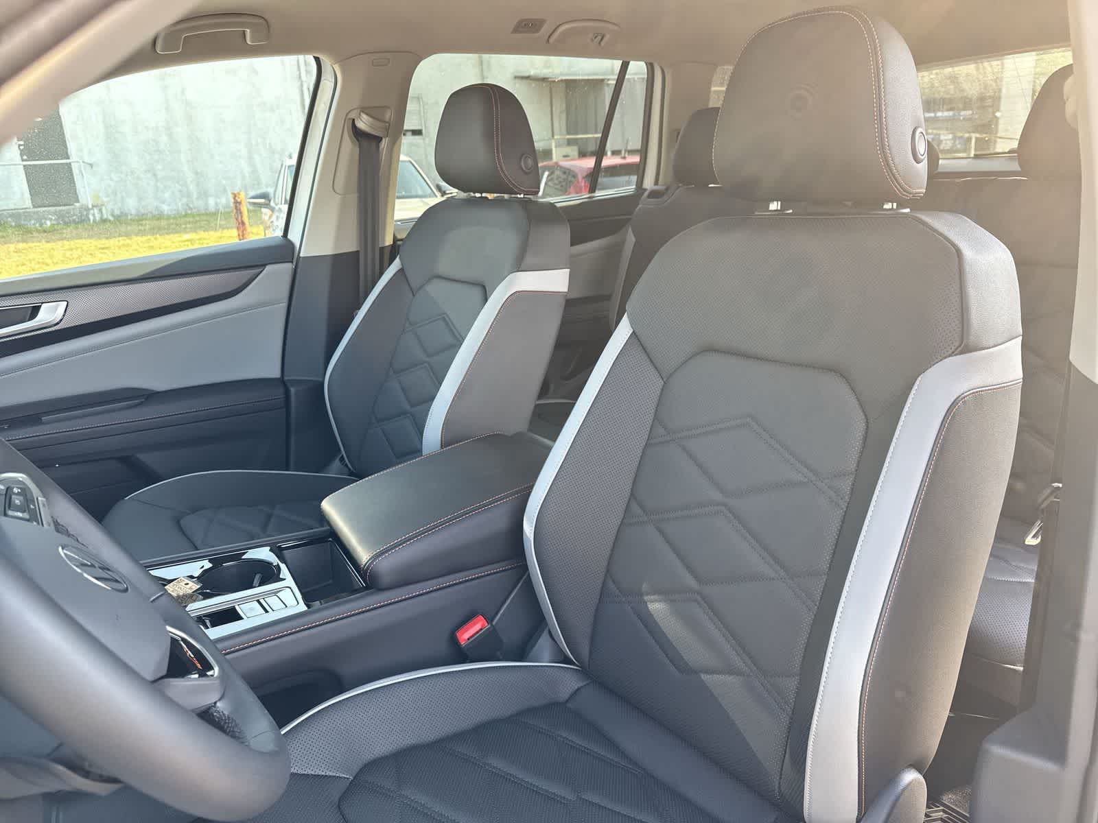 Thumbnail: 2026 Volkswagen Atlas - 15