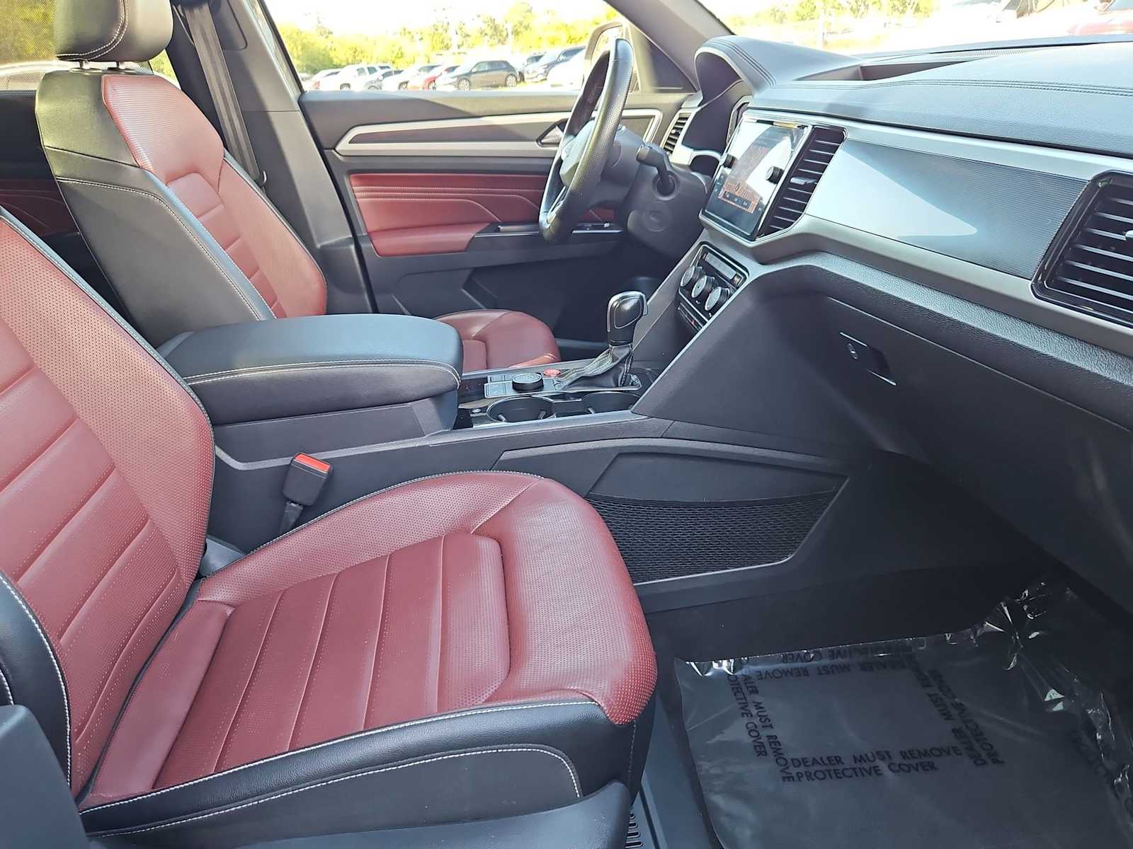 Thumbnail: 2021 Volkswagen Atlas - 23