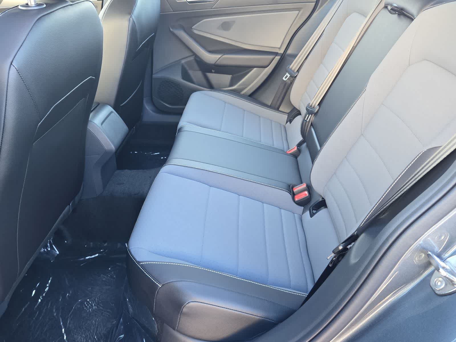 Thumbnail: 2026 Volkswagen Jetta - 24