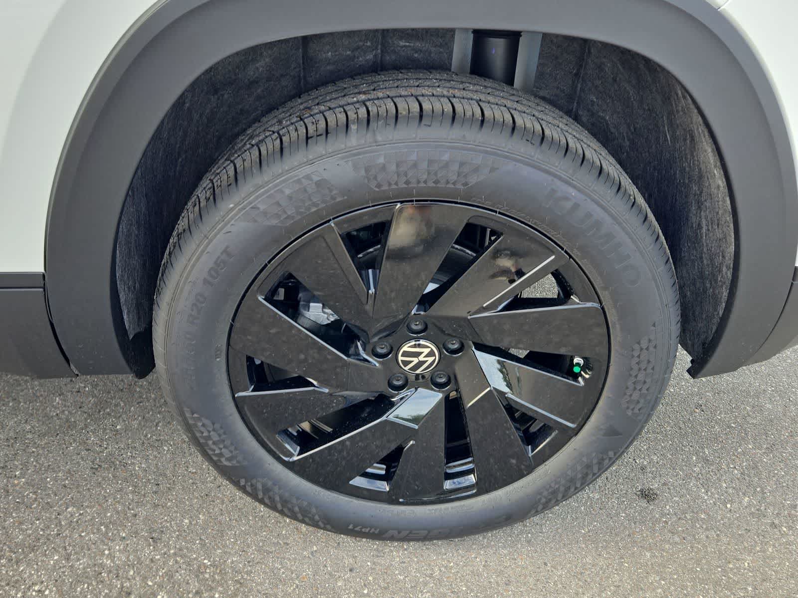 Thumbnail: 2026 Volkswagen Atlas - 21