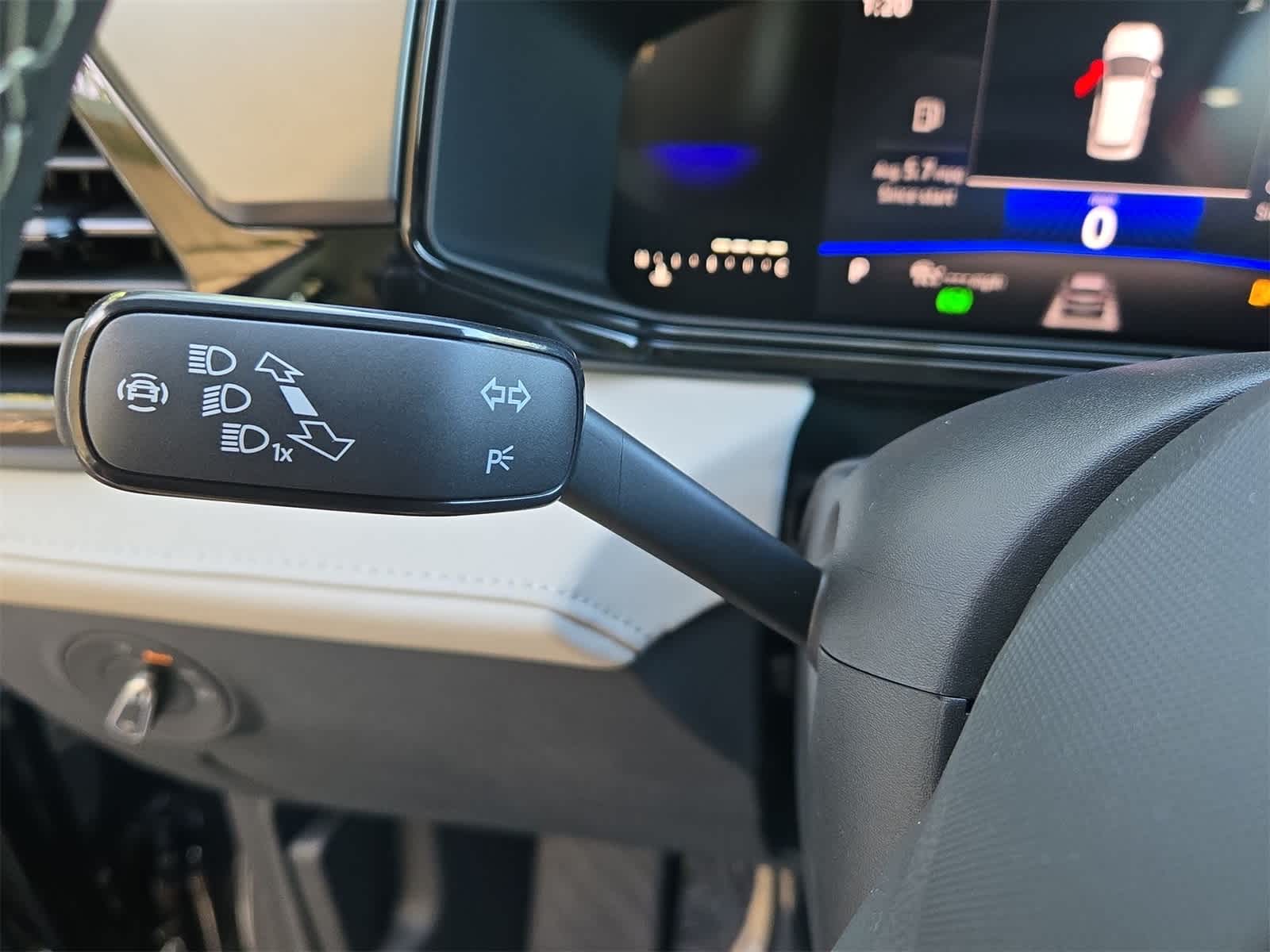 Thumbnail: 2025 Volkswagen Taos - 26