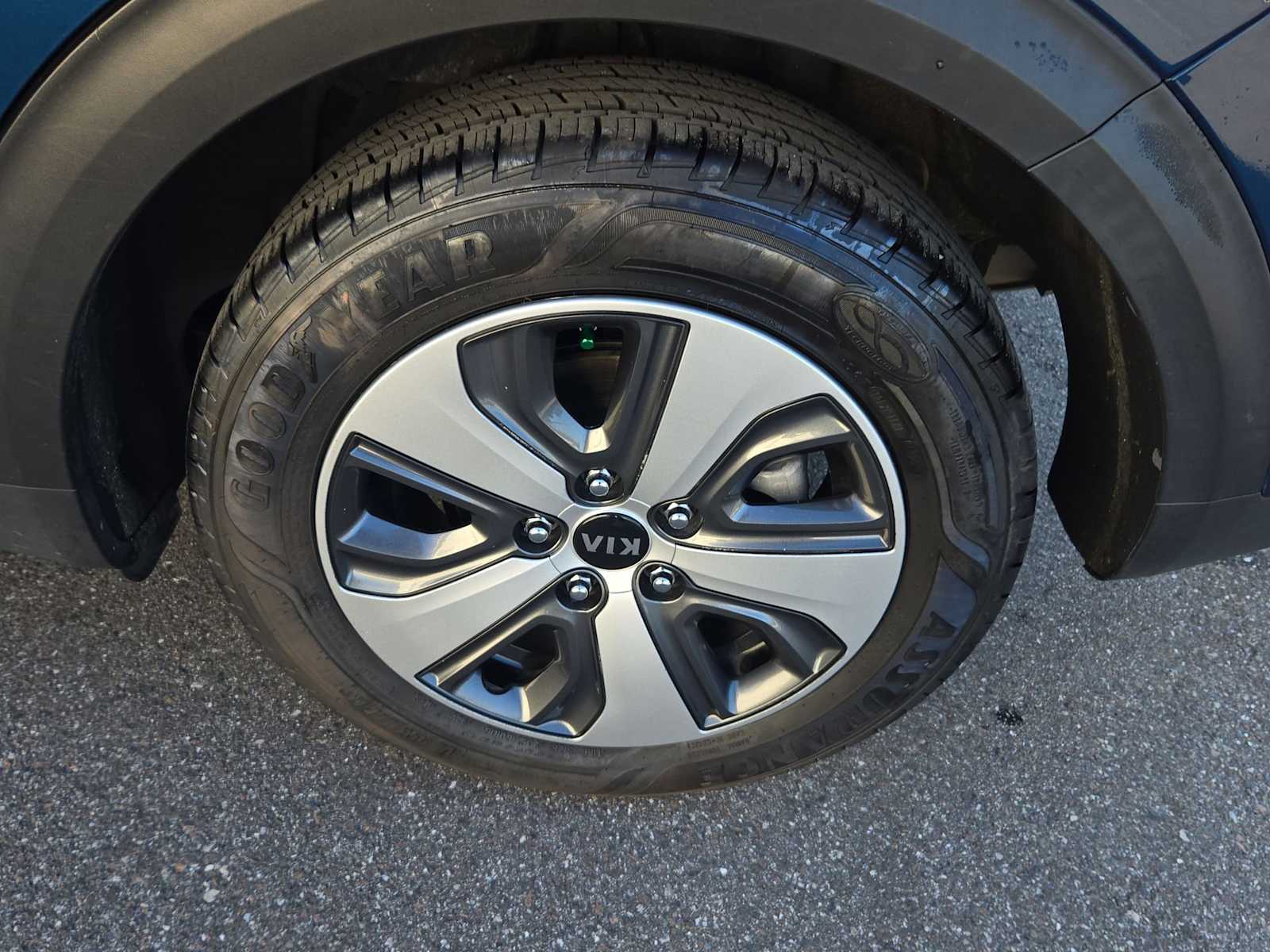 Thumbnail: 2021 Kia Niro - 14