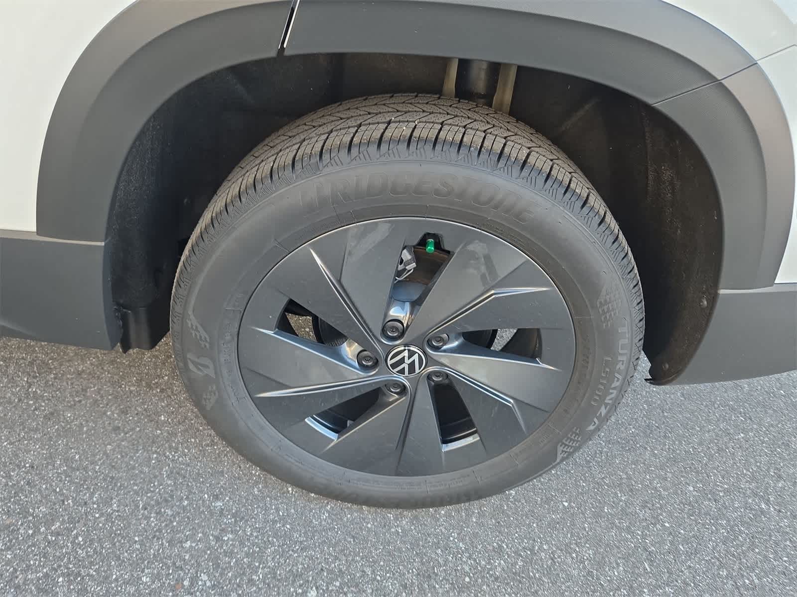 Thumbnail: 2025 Volkswagen Taos - 14