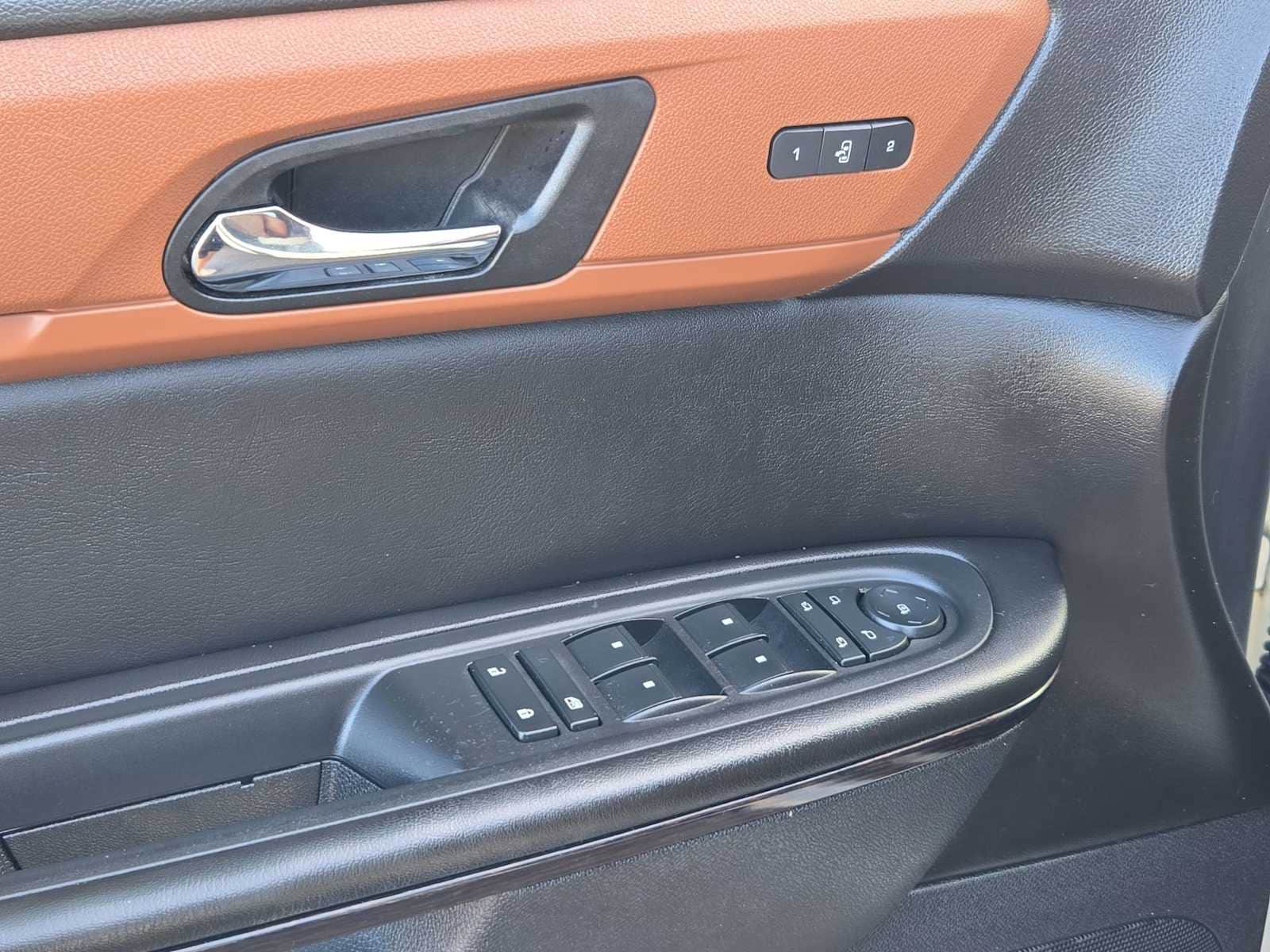 Thumbnail: 2015 Chevrolet Traverse - 37