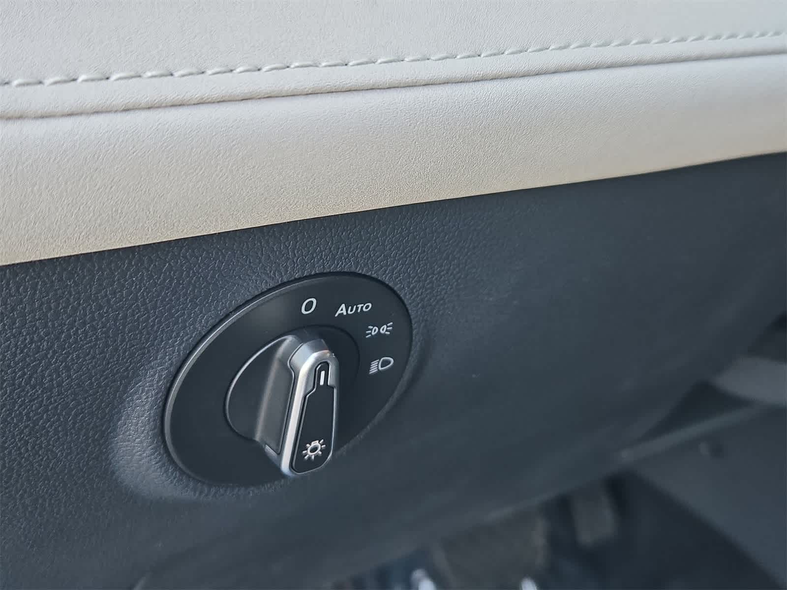 Thumbnail: 2025 Volkswagen Taos - 37