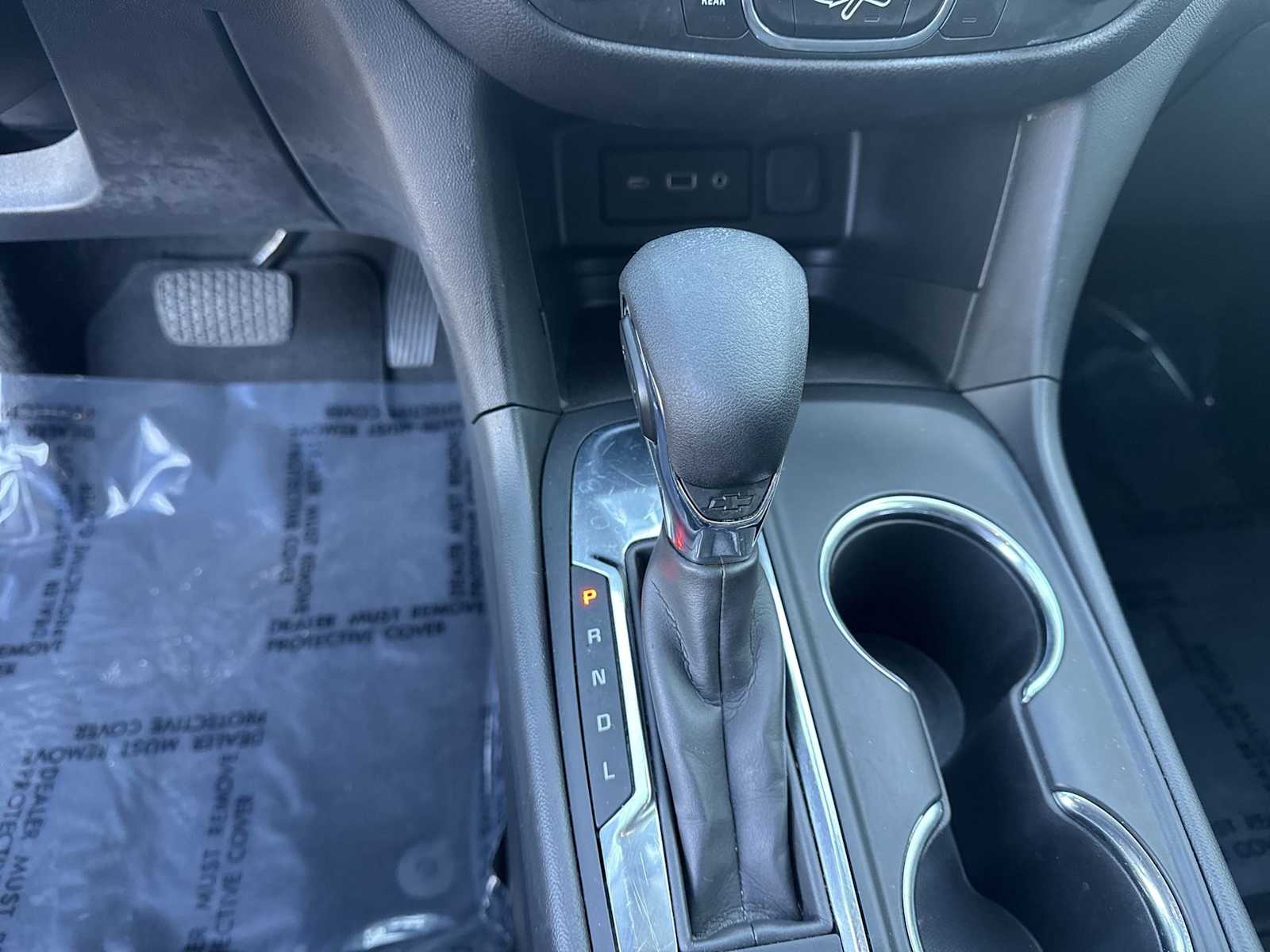 Thumbnail: 2023 Chevrolet Equinox - 32