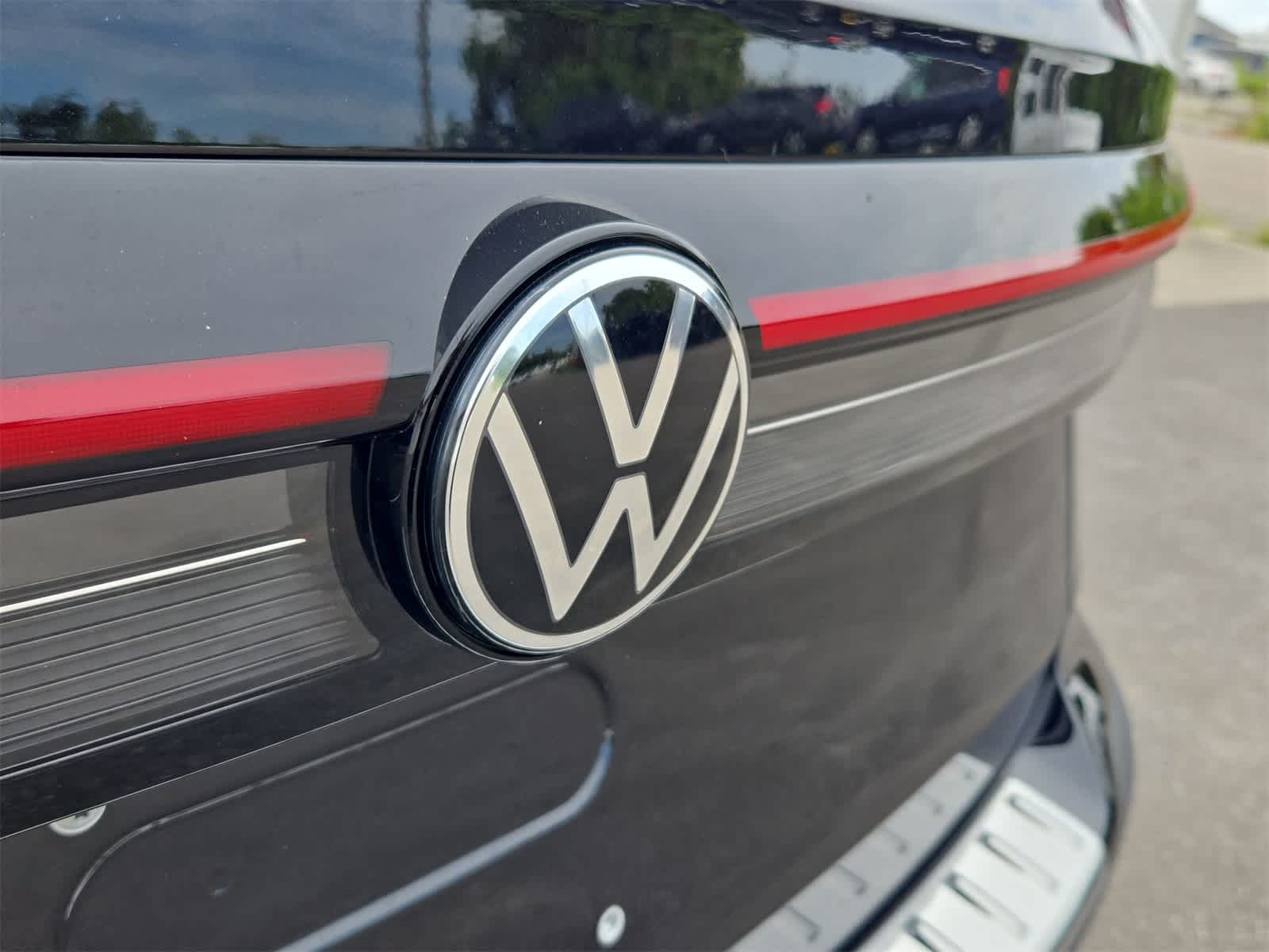 Thumbnail: 2025 Volkswagen Taos - 12