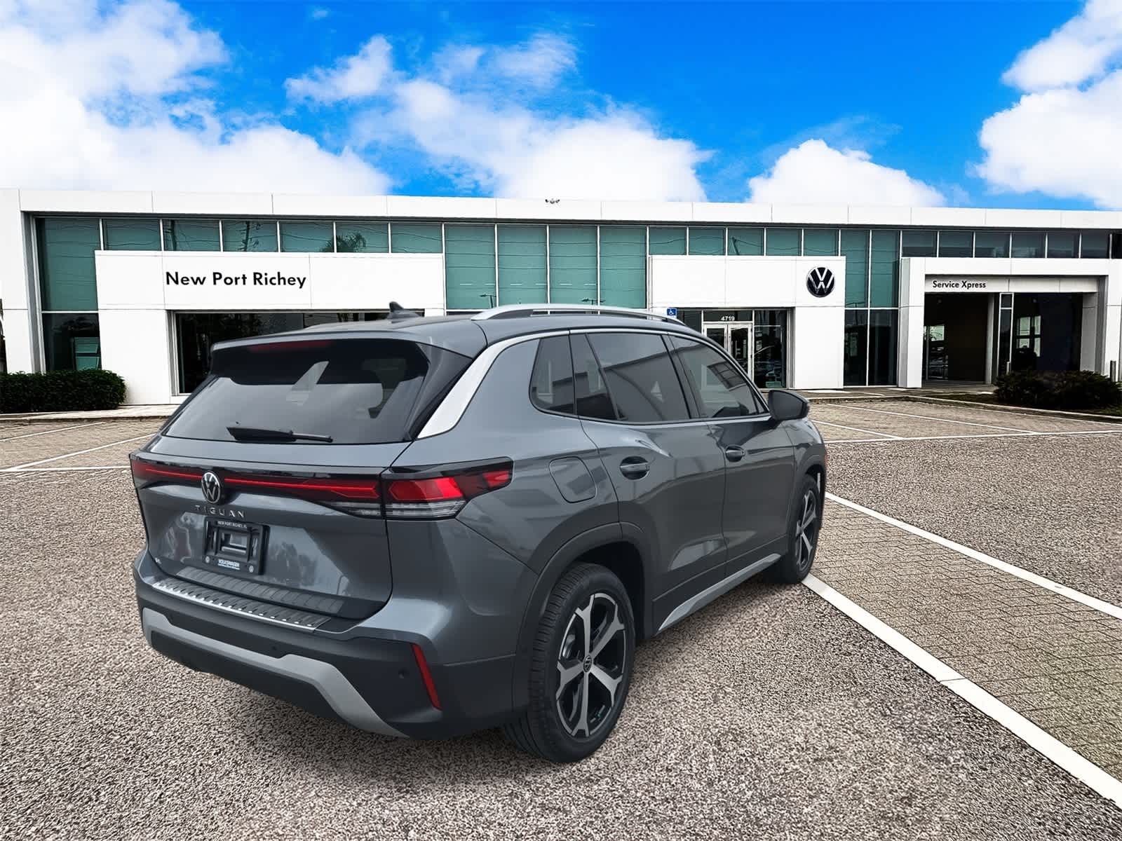 Thumbnail: 2026 Volkswagen Tiguan - 8