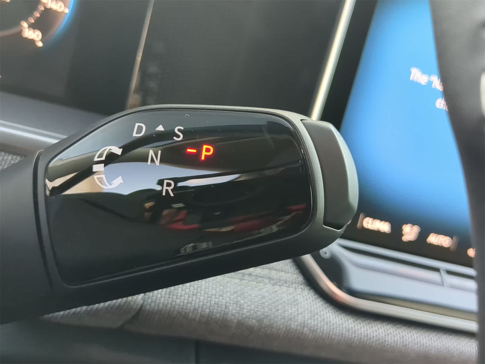 Thumbnail: 2025 Volkswagen Tiguan - 31