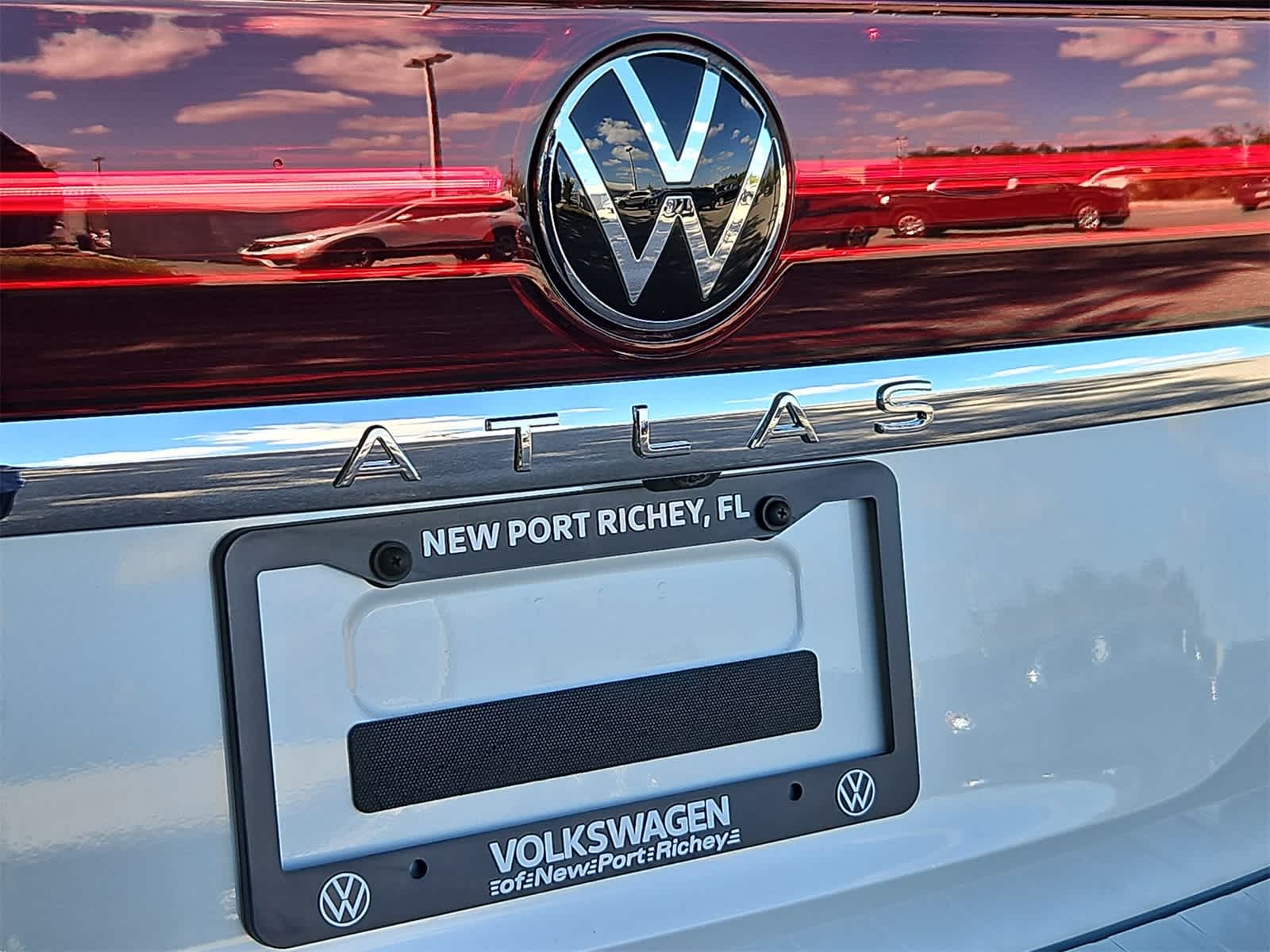 Thumbnail: 2026 Volkswagen Atlas - 13