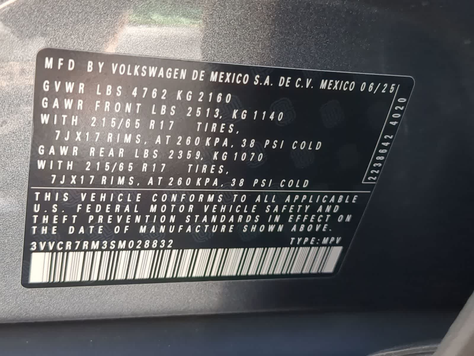 Thumbnail: 2025 Volkswagen Tiguan - 30