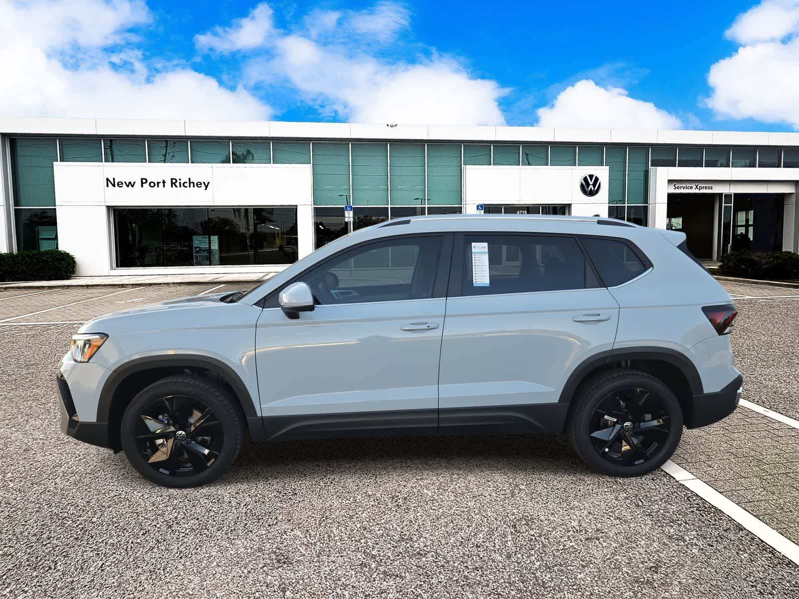 Thumbnail: 2025 Volkswagen Taos - 5