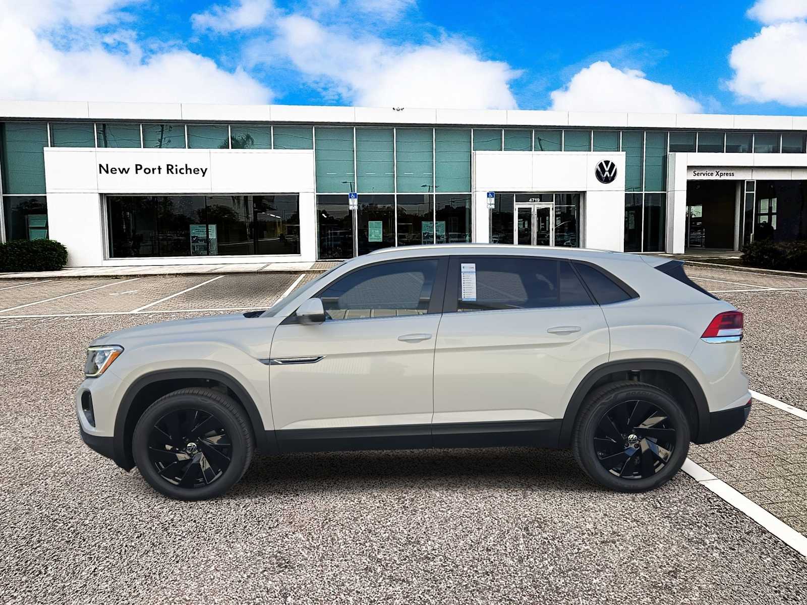 Thumbnail: 2026 Volkswagen Atlas - 5