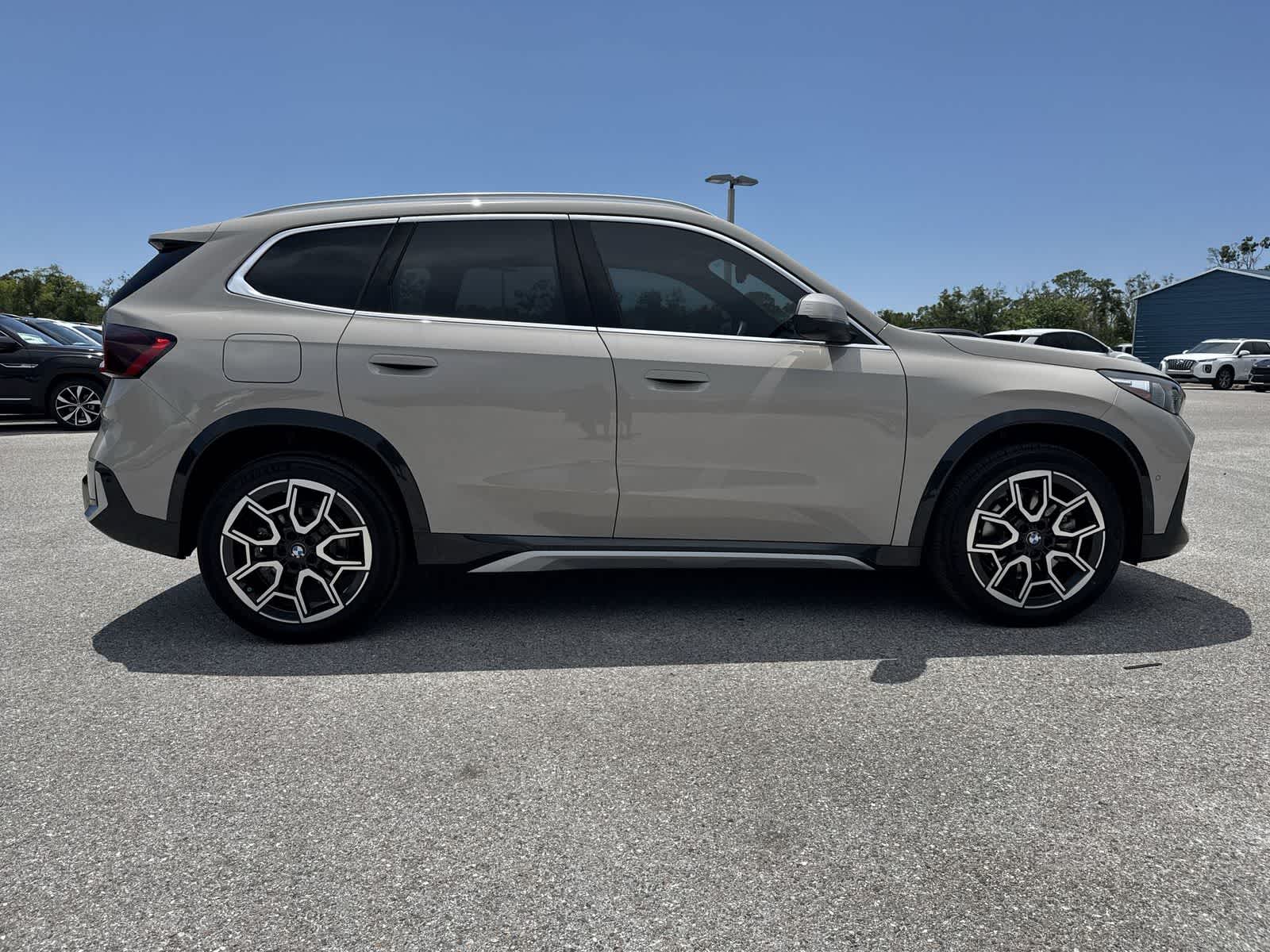 Thumbnail: 2026 BMW X1 - 6