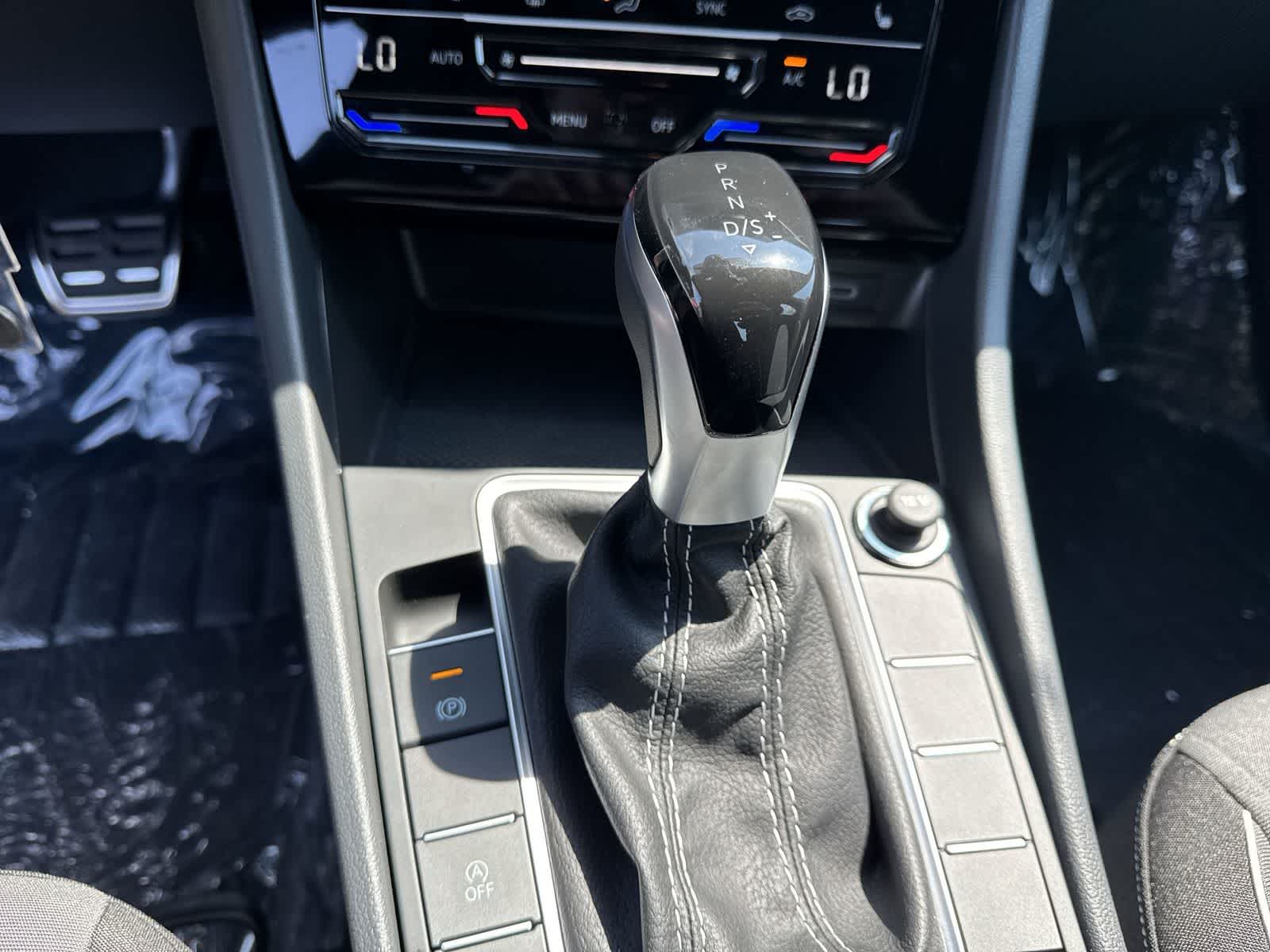 Thumbnail: 2026 Volkswagen Jetta - 29