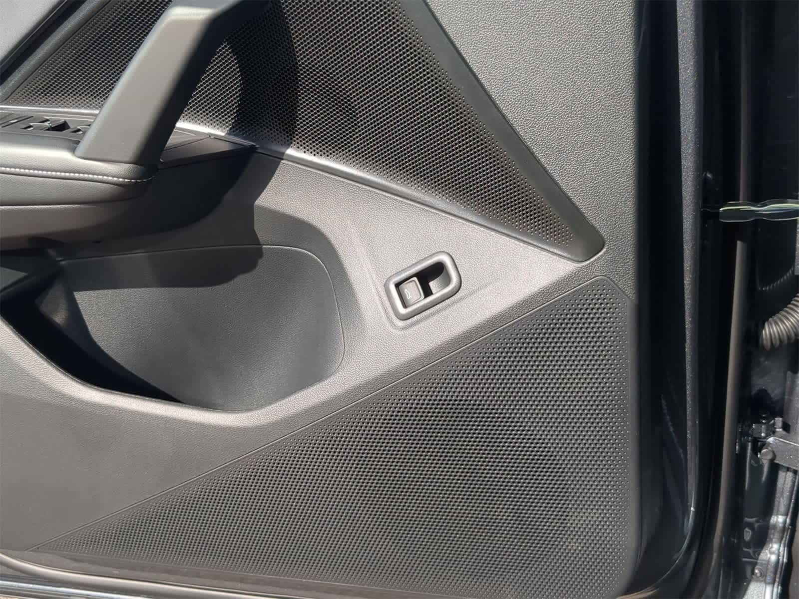 Thumbnail: 2026 Volkswagen Tiguan - 32